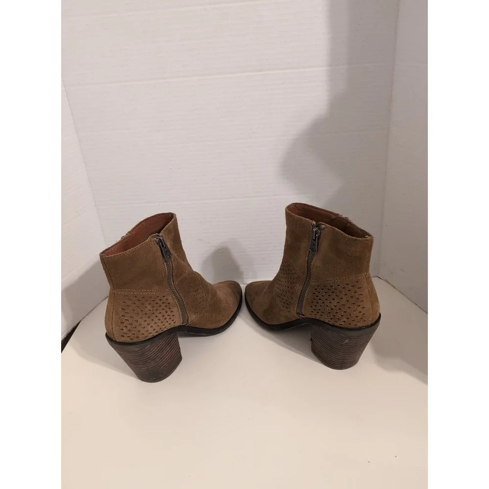 Lucky Brand Ramses Women's Brown Suede Ankle Boots Perforated Upper Dual Zippers